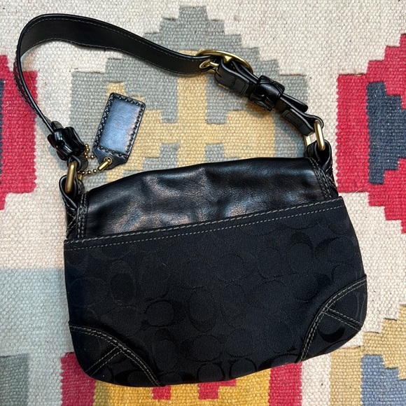 Coach Signature Jacquard and Leather Shoulder Bag Purse - Picture 5 of 8